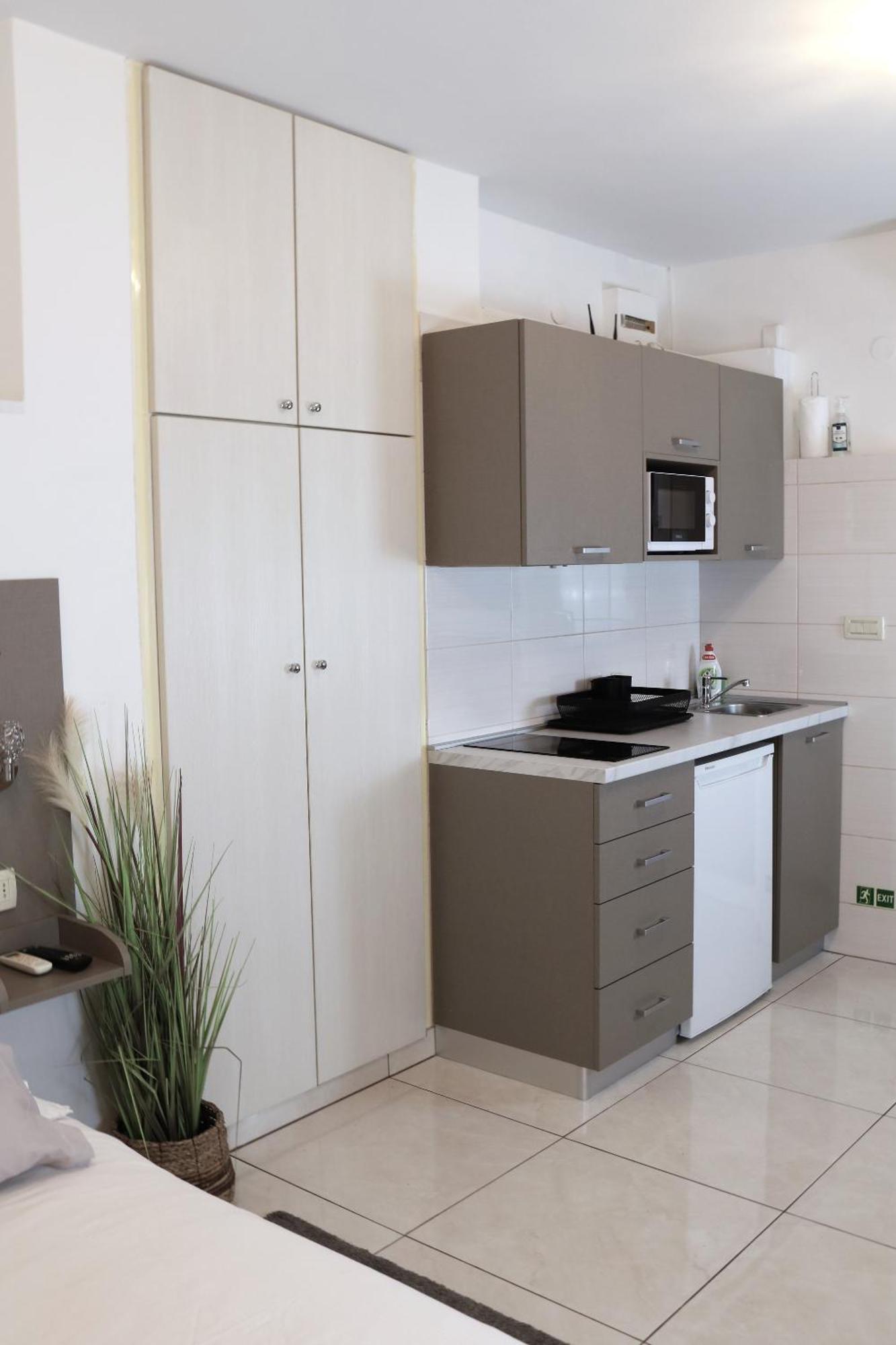 Apartments And Rooms Tudor スプリト エクステリア 写真